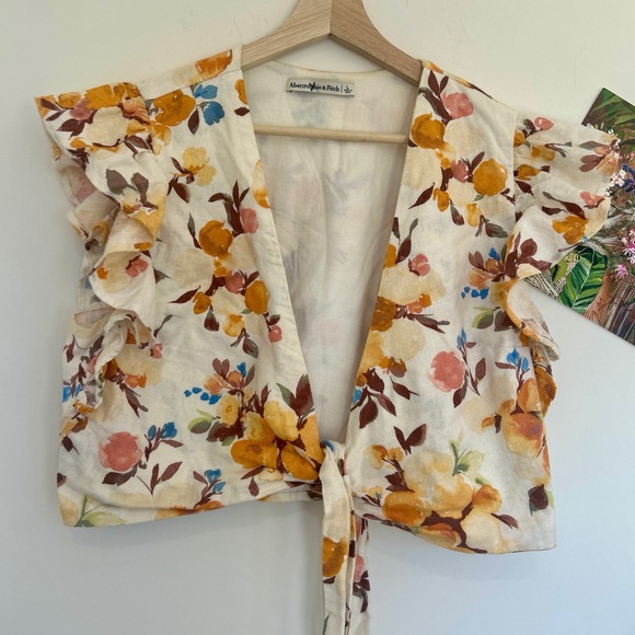 Abercrombie & Fitch Tops - Abercrombie & Fitch Multicolor Floral Ruffle front tie‎ linen blouse size L